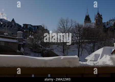 Visiter le centre-ville d'Ottawa après une chute de neige. Banque D'Images