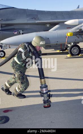 041202-F-4462M-077. Base: Cannon Air Force base État: Nouveau Mexique (NM) pays: Etats-Unis d'Amérique (USA) Banque D'Images