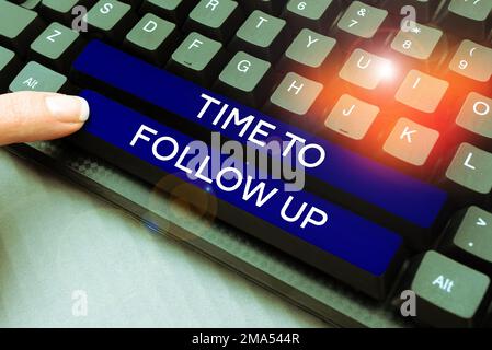 Écriture de l'affichage du temps de suivi. Aperçu de l'entreprise consultation de la tâche précédente ou poursuite des informations Banque D'Images