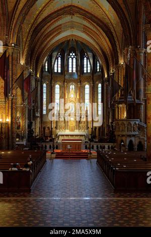Eglise Matthias, autel, vue intérieure, Buda, Budapest, Hongrie Banque D'Images
