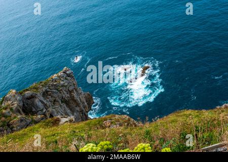 Vue sur une île avec des nuages en arrière-plan Banque D'Images