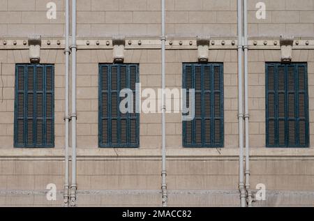 Fenêtres sur un bâtiment Banque D'Images