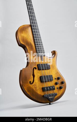 Guitare basse Marteaux Contra Banque D'Images