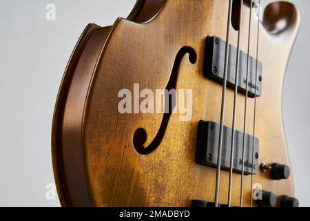 Guitare basse Marteaux Contra Banque D'Images