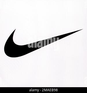 Chisinau, Moldova 16 novembre 2016 : il logo de la marque Nike on Computer Screen Nike, Inc. Est une multinationale américaine qui est engag Banque D'Images