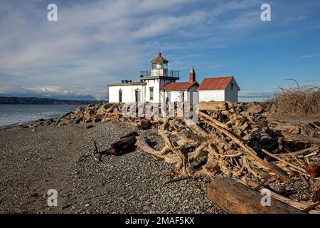 WA22960-00...WASHINGTON - Phare de West point situé à la pointe nord d'Elliott Bay sur le Puget Sound/la mer Salish à Seattle. Banque D'Images