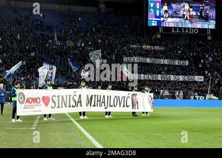 Roma, Italie. 19th janvier 2023. Bannière pour Sinisa Mihajlovic pendant le match de football de la coupe d'Italie entre le SS Lazio et le FC de Bologne au stade Olimpico à Rome (Italie), 19 janvier 2023. Photo Antonietta Baldassarre/Insidefoto crédit: Insidefoto di andrea staccioli/Alamy Live News Banque D'Images