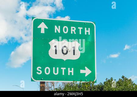 101 panneau d'entrée des autoroutes nord et sud en Californie Banque D'Images