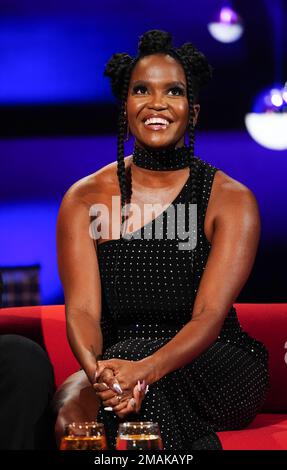 UTILISATION ÉDITORIALE SEULEMENT Oti Mabuse pendant le tournage du Graham Norton Show au BBC Studioworks 6 Television Center, Wood Lane, Londres, devant être diffusé sur BBC One vendredi soir. Date de la photo: Jeudi 19 janvier 2023. Banque D'Images