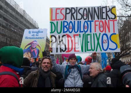 Environ 400000 personnes à Paris sont présentes les syndicats sont venus dire NON à l'association de la durée de coopération et au départ en cours à 64 ans Banque D'Images