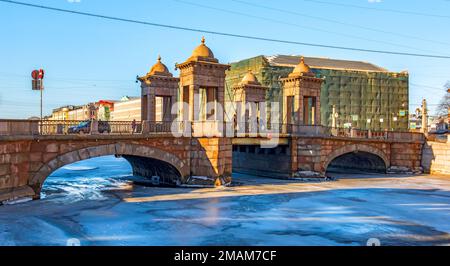 Saint-Pétersbourg Russie pont Lomonosov de l'autre côté de la rivière Fontanka Banque D'Images