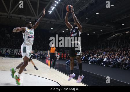 Bologne, Italie. 19th janvier 2023. Semi Ojeleye (Segafredo Virtus Bologna) pendant le match de championnat de basket-ball de l'Euroligue Segafredo Virtus Bologna vs. Panathinaikos Athènes - Bologne, 19 janvier 2023 à Segafredo Arena crédit: Agence de photo indépendante/Alamy Live News Banque D'Images