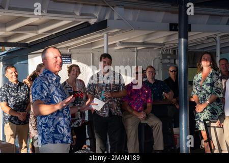 PEARL HARBOR, Hawaï (31 mai 2022) États-Unis Le chef de la flotte du Pacifique, James “Smitty” Tocorzic, parle aux marins, aux familles et aux invités pendant les 2022 États-Unis Pacific Fleet Sailor de l'année (SOJA) semaine. Le programme SOJA, créé en 1972, reconnaît ceux qui incarnent un esprit de combat, les valeurs fondamentales de la Marine et un engagement profond envers leurs commandements et leurs communautés. Banque D'Images