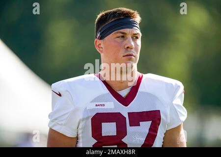 Washington Commanders tight end John Bates (87) runs during an NFL football  game against the Dallas Cowboys, Sunday, January 8, 2023 in Landover. (AP  Photo/Daniel Kucin Jr Stock Photo - Alamy