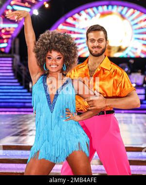 Birmingham, Royaume-Uni. 19th janvier 2023. Fleur East et Vito Coppola ont participé à la photo de lancement de la « danse en direct : la visite en direct » à l'Utilita Arena de Birmingham. (Photo de Brett Cove/SOPA Images/Sipa USA) crédit: SIPA USA/Alay Live News Banque D'Images