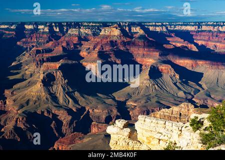 Sunset Grand Canyon National Park, South Rim, dernier feu près de Yavapai point, Arizona, États-Unis, Amérique du Nord Banque D'Images