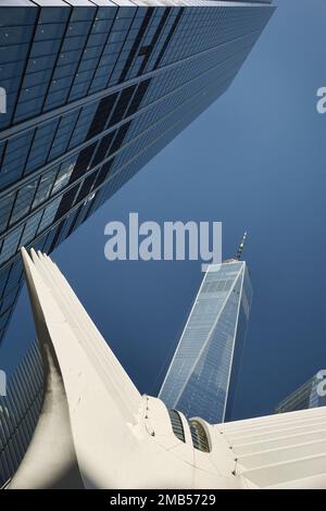 Vue à angle bas d'une partie du complexe du World Trade Center de New York Banque D'Images