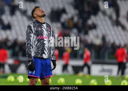 Turin, Italie. 19th janvier 2023. Danilo de Juventus FC vu lors du match de football de Coppa Italia 2022/23 entre Juventus FC et AC Monza au stade Allianz. Score final; Juventus 2:1 Monza. Crédit : SOPA Images Limited/Alamy Live News Banque D'Images