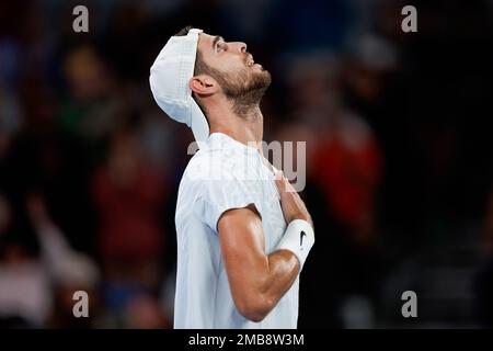 Melbourne Park 20/1/2023. Karen KHACHANOV (RUS) bat Frances TIAFOE (USA) à l'Open d'Australie de 2023. Corleve/Alay Live News Banque D'Images