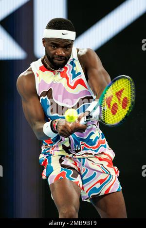 Melbourne Park 20/1/2023. Frances TIAFOE (Etats-Unis) en action contre Karen KHACHANOV (RUS) à l'Open d'Australie de 2023. Corleve/Alay Live News Banque D'Images