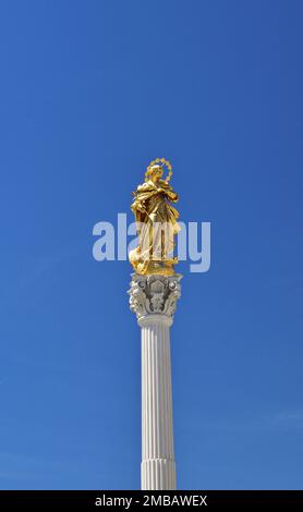 Colonne Sainte Marie dans le centre-ville de Maribor, Slovénie, verticale, détail Banque D'Images