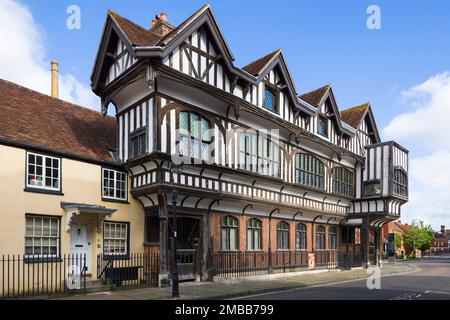 Le musée Tudor House and Garden, Southampton, une impressionnante maison de ville à pans de bois de 1500 c. Banque D'Images