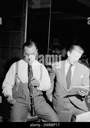 Portrait de Benny Goodman, 400 Restaurant, New York, New York, env. Juillet 1946. Banque D'Images