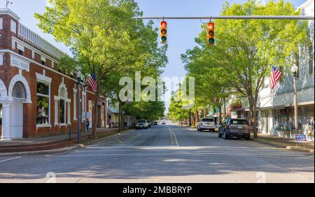 Abbeville, Alabama, Etats-Unis - 19 avril 2022 : le vieux quartier des affaires de Kirkland St Banque D'Images