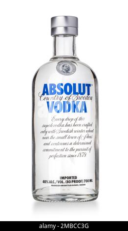 Chisinau, Moldova 25 décembre 2015:Vodka bouteille d'Absolut de vodka suédois, produite par vin et Esprit. Banque D'Images