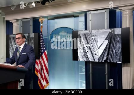 Washington, États-Unis. 20th janvier 2023. John Kirby, coordonnateur des communications stratégiques du Conseil national de sécurité, prend la parole lors d'une séance d'information quotidienne à la Maison Blanche à Washington sur 20 janvier 2023. (Photo par Yuri Gripas/Sipa USA) crédit: SIPA USA/Alay Live News Banque D'Images