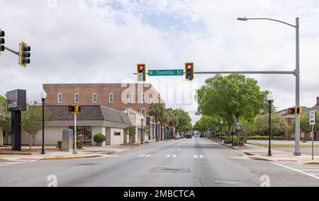 Valdosta, Géorgie, Etats-Unis - 16 avril 2022 : le vieux quartier des affaires sur Hill Avenue Banque D'Images