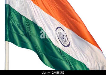 Drapeau de l'Inde en vol à Connaught place avec fierté avec fond blanc Uni, drapeau de l'Inde en vol, drapeau indien à l'indépendance jour et la République Banque D'Images