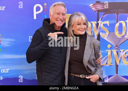 Deidre Hall et Drake Hogestyn assistent à l'événement « Days of Our Lives » Day of Days. Photo: Michael Mattes/michaelmattes.co Banque D'Images