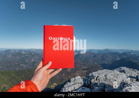 Livre de sommet, au sommet du Guffert, Alpes de Brandenberg, Tyrol, Autriche Banque D'Images