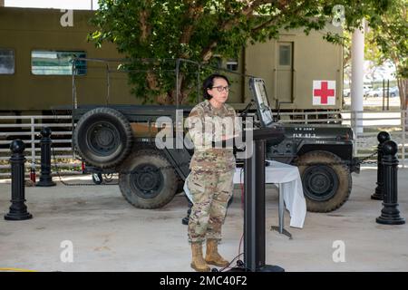 ÉTATS-UNIS Force aérienne Brig. Le général Jeannine Ryder, 59th Medical Wing and Market Director, San Antonio Military Health System, présente des remarques d'ouverture lors du changement de commandement du groupe d'entraînement de 59th, 24 juin 2022, joint base San Antonio-ft. Sam Houston, Texas. Banque D'Images