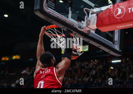 Milan, Italie. 20th janvier 2023. Brandon Davies #0 de EA7 Emporio Armani Milan Dunks pendant le jeu de la saison régulière EuroLeague Turkish Airlines Round 20 entre EA7 Emporio Armani Milan et LDLC Asvel Villeurbanne au Forum de Mediolanum.final Score; EA7 Emporio Armani Milan 73:79 LDLC Asvel Villeurbanne) (photo de Fabrizio Carabelli/SOPA Images/Sipa): SIPA USA/Alamy Live News Banque D'Images