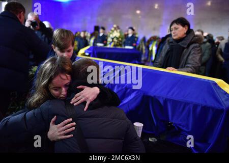 Kiev, Ukraine. 21st janvier 2023. Adieu au chef du Ministère de l'intérieur, Denys Monastyrskyi, qui est décédé dans un accident d'hélicoptère. (Credit image: © Maksym Polischchuk/ZUMA Press Wire) USAGE ÉDITORIAL SEULEMENT! Non destiné À un usage commercial ! Banque D'Images