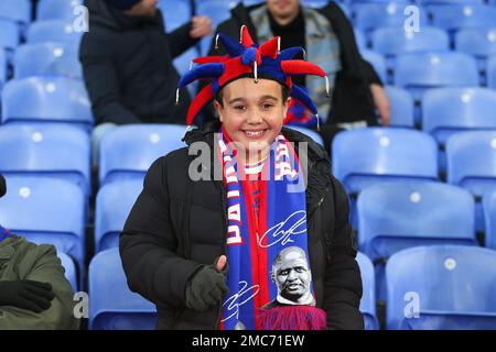 21st janvier 2023 ; Selhurst Park, Crystal Palace, Londres, Angleterre ; Premier League football, Crystal Palace contre Newcastle United ; jeune fan de Crystal Palace. Banque D'Images