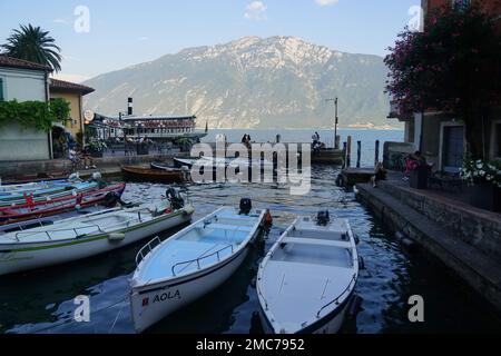 Impressions de la station balnéaire de Limone sul Garda en Italie Banque D'Images