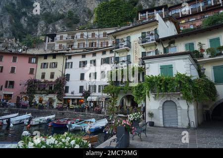 Impressions de la station balnéaire de Limone sul Garda en Italie Banque D'Images