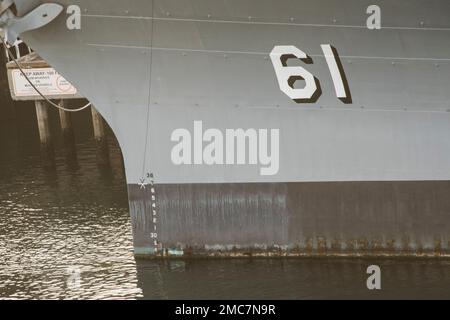 L'USS Iowa a été lancé en 1942 et a servi en WW2 et pendant la guerre de Corée. Démissionée et réinstaurée plusieurs fois, elle a finalement été retirée en 1990. Banque D'Images