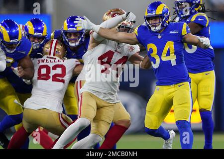 Kyle Juszczyk of the San Francisco 49ers rushes during the game