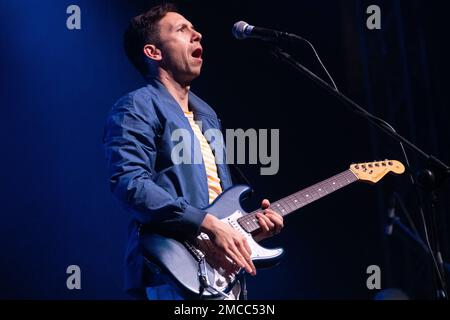 Brixia, Italie. 07th avril 2022. Un chanteur-compositeur américain et guitariste Cory Wong sur scène lors de ses représentations en direct pour ''Fall Tour 2022''' 9th avril 2022 au Gran Teatro Morato à Brixia, Italie (photo de Roberto Tommasini/NurPhoto) Credit: NurPhoto SRL/Alay Live News Banque D'Images