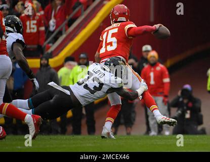 Jacksonville Jaguars linebacker Devin Lloyd (33) defends against the Dallas  Cowboys during an NFL Football game in Arlington, Texas, Saturday, August  12, 2023. (AP Photo/Michael Ainsworth Stock Photo - Alamy