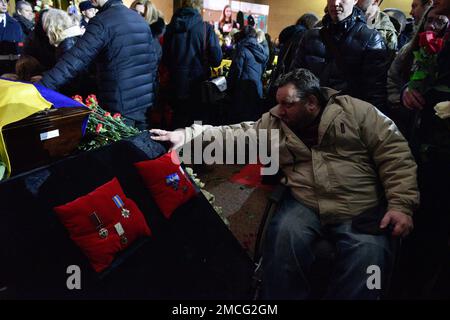 Kiev, Ukraine. 21st janvier 2023. Adieu au chef du Ministère de l'intérieur, Monastyrskyi. Après la tragédie de Brovary, lorsque l'hélicoptère s'est écrasé, la direction du ministère de l'intérieur est morte. (Credit image: © Maksym Polischchuk/ZUMA Press Wire) USAGE ÉDITORIAL SEULEMENT! Non destiné À un usage commercial ! Banque D'Images