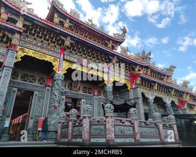 Temple Zhulinshan de Linkou, 22 février 2023 : le jour du nouvel an lunaire où les foules sont encore animées au temple Zhulinshan de Linkou, ville de New Taipei, Banque D'Images