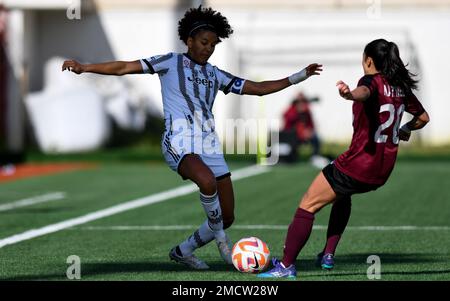 Pomigliano, Italie. 22nd janvier 2023. Sara Gama (3) Juventus femmes lors du championnat italien de football League A Women 2022/2023 match entre Pomigliano Femminile vs Juventus femmes au stade Ugo Gobbato à Pomigliano d'Arco (NA), Italie, le 21 janvier 2023 crédit: Independent photo Agency/Alay Live News Banque D'Images