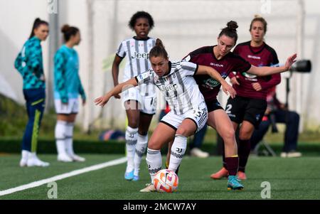 Pomigliano, Italie. 22nd janvier 2023. Lisa Boattin (13) Juventus femmes au cours de la Ligue italienne de football A femmes 2022/2023 match entre Pomigliano Femminile vs Juventus femmes au stade Ugo Gobbato à Pomigliano d'Arco (NA), Italie, le 21 janvier 2023 crédit: Independent photo Agency/Alay Live News Banque D'Images