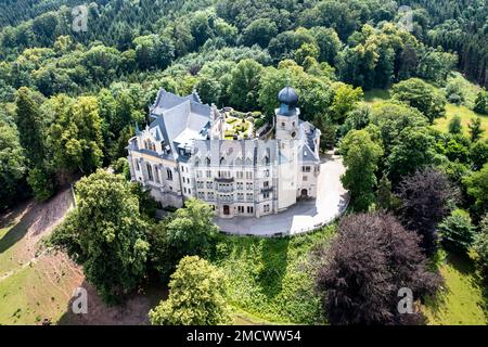 Vue aérienne, château de Callenberg, pavillon de chasse et palais d'été des ducs de Saxe-Coburg et Gotha, Coburg, haute-Franconie, Bavière, Allemagne Banque D'Images