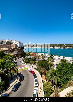 Vue du Parc Rochina de la vieille ville à l'arrière de Santa Maria de Mao, Mahon, Mao, Minorque, Iles Baléares, Espagne Banque D'Images